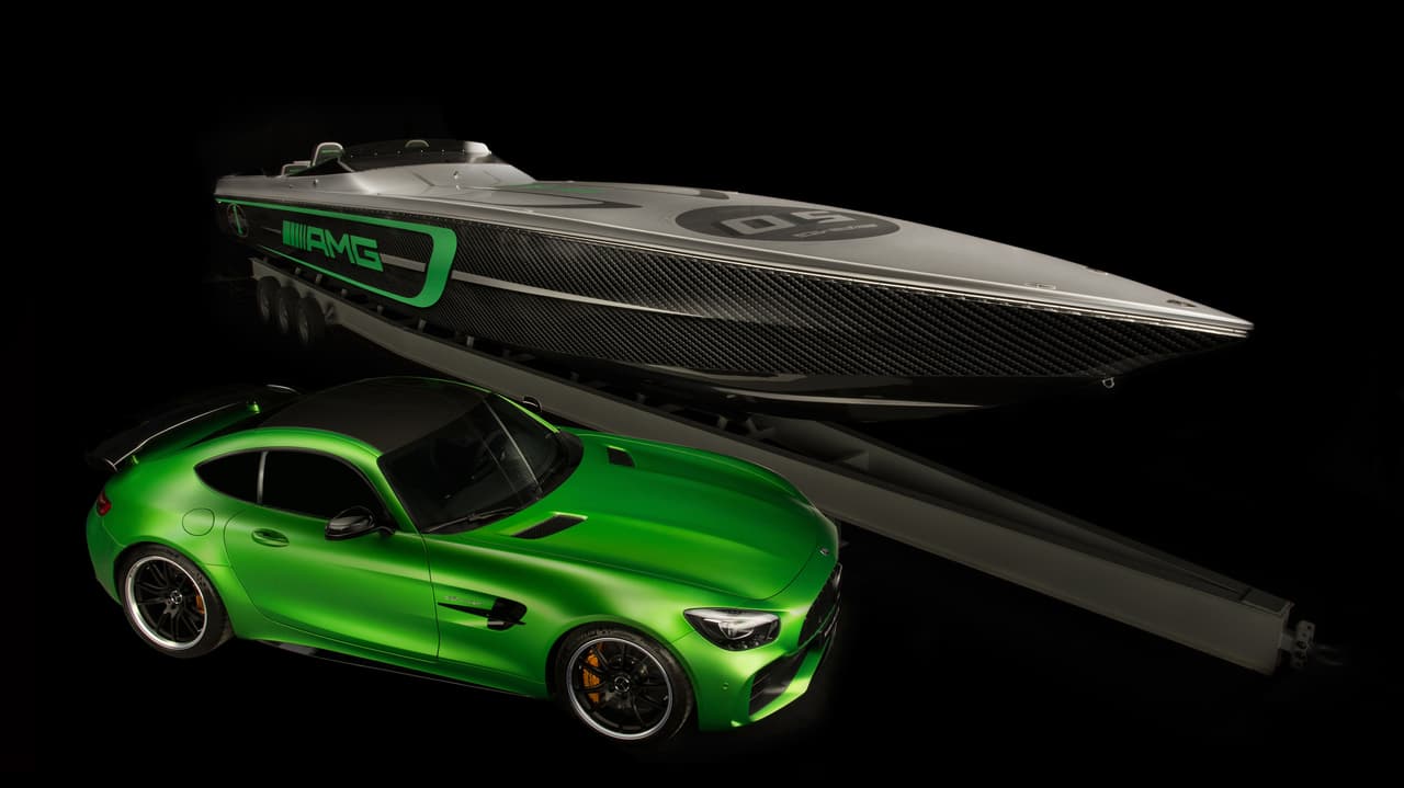 En conmemoración por el décimo aniversario trabajando en conjunto, 
<b><a href="http://www.univision.com/organizaciones-mercedes-amg">AMG</a></b> y 
<b>Cigarette Racing Team</b> presentaron su última creación en el 
<b>Show Internacional de Botes Miami 2017</b>: el 
<b>Marauder AMG</b>. Lo vemos a continuación en esta galería.