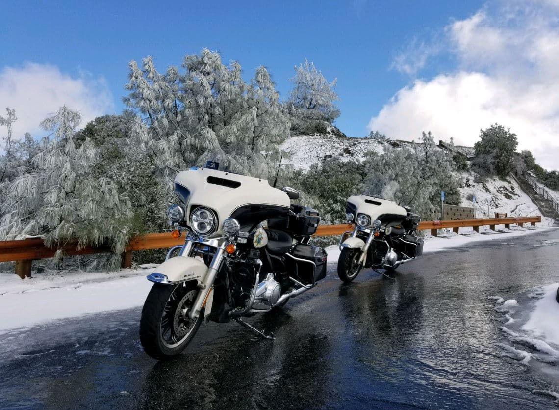 La tormenta invernal se mantuvo vigente a la caída de nieve entre la tarde del lunes y la mañana de este martes.