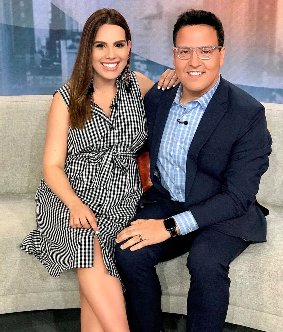 Raúl González y Andrea Chediak posaron juntos días antes del sorpresivo nacimiento.