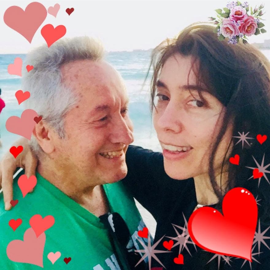 El también actor relató que el año pasado vivieron otro aborto, por lo que ya no buscarán concebir: "
<b>No vamos a arriesgar la salud de Bella</b>, pues los médicos ya nos dijeron que no hay que insistir. La vida continúa y hay que seguir adelante".