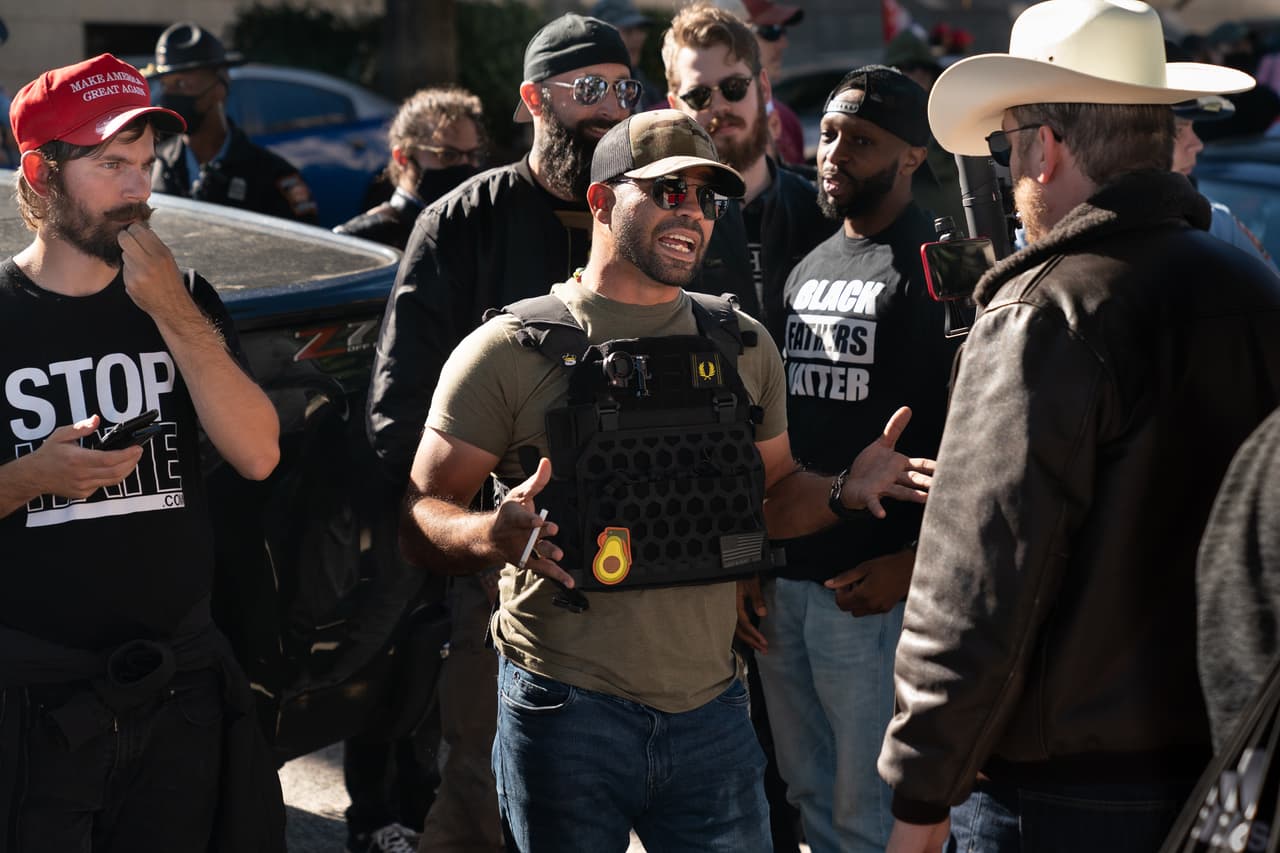 Canadá cataloga como terroristas a los Proud Boys, el grupo de ultraderecha que apoya a Trump