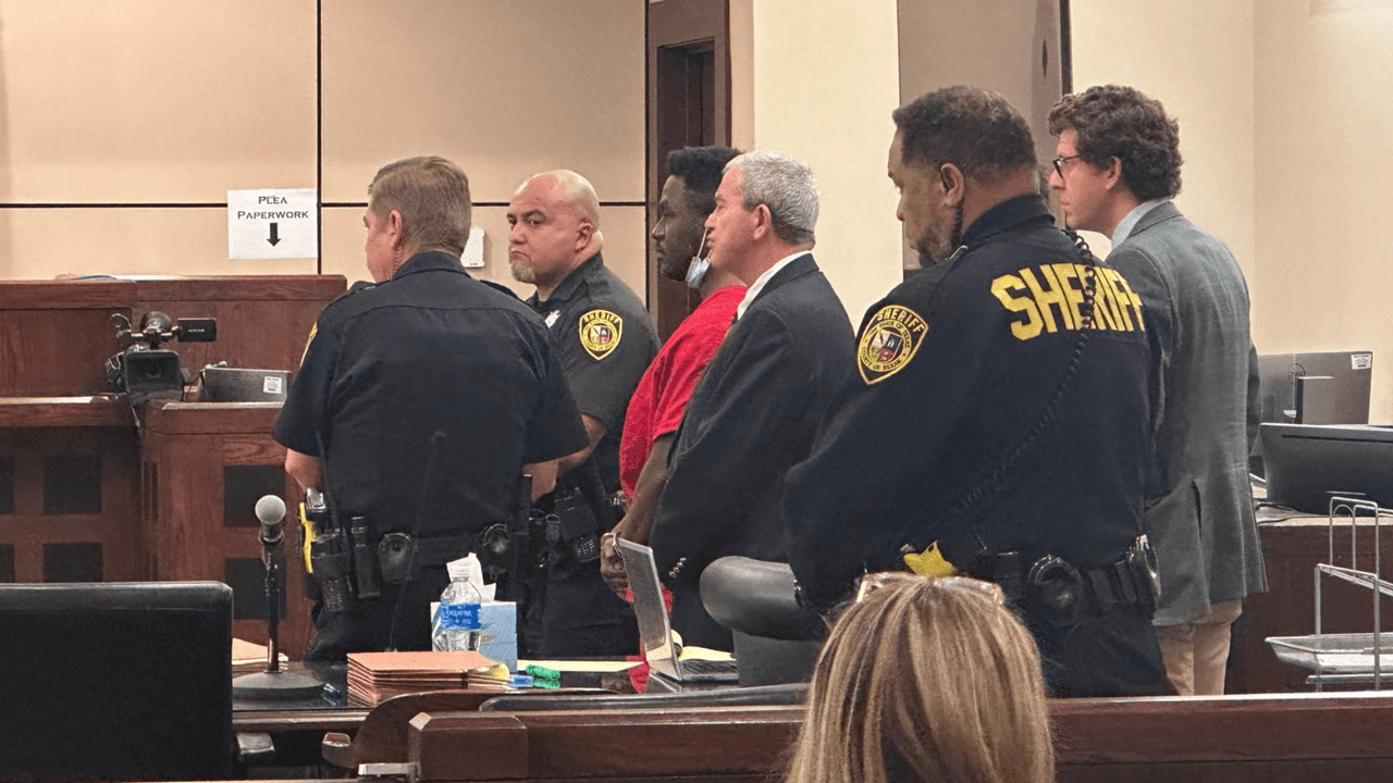 Dan 20 años de prisión a Andre McDonald por el homicidio imprudencial de su esposa