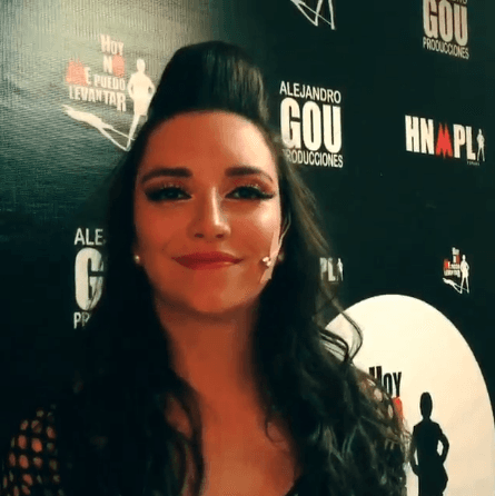 "Se hace un reto bien difícil porque es otra disciplina, yo nunca había cantado, había cantado en mi casa y ya, pero ya con la ayudada", declaró la actriz a Radio Fórmula.