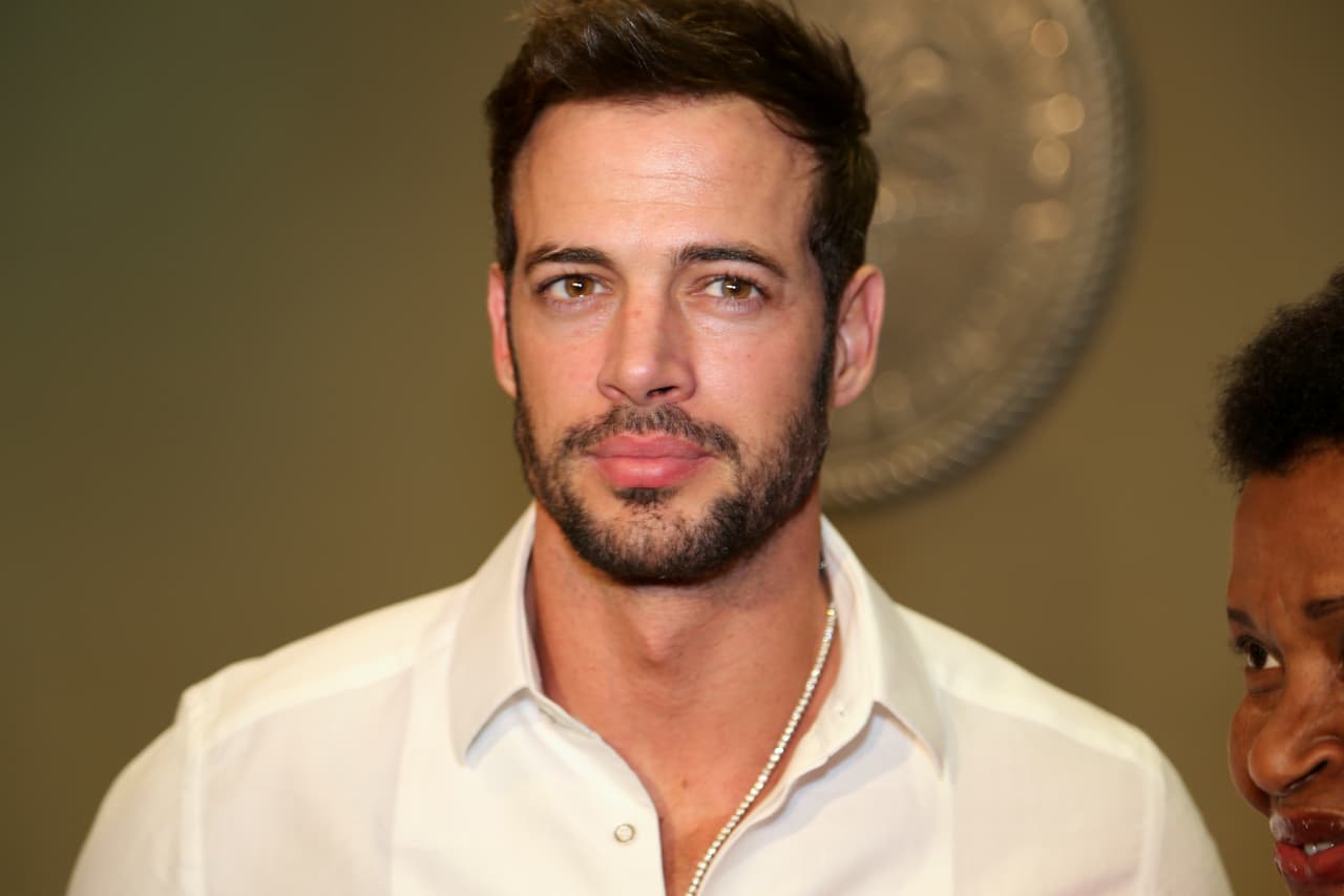 En diciembre de 2014 Elizabeth y William anunciaron ante los medios que se separaban. “Cualquier decisión que tomamos como pareja es entre nosotros. Solo pido respeto por ella y por mis hijos”, dijo el protagonista de 'Triunfo del amor' para People en Español.
<br>