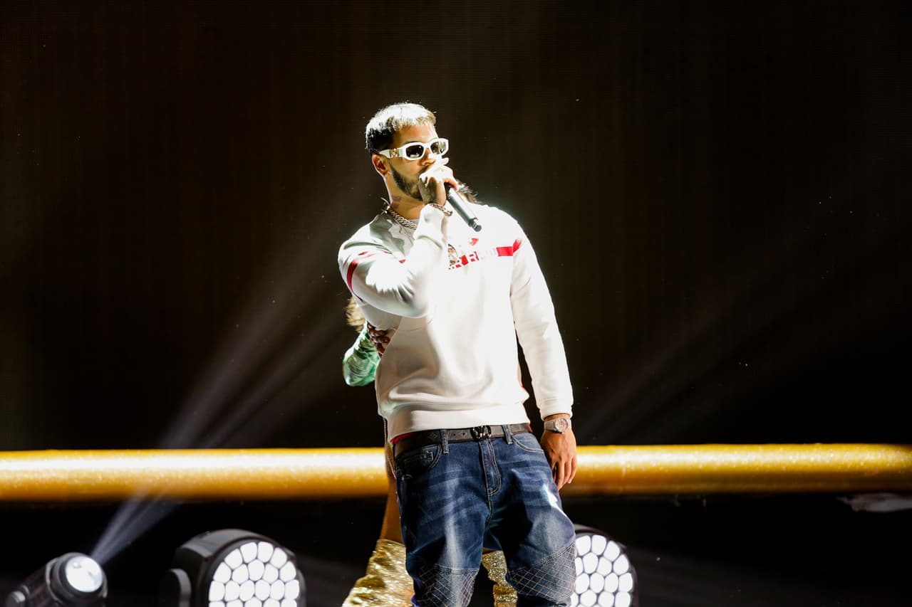 <b>No te pierdas a Anuel en <a href="https://www.univision.com/shows/premio-lo-nuestro">Premio Lo Nuestro 2019</a> este 21 de febrero. </b>La transmisión de Univision comienza con la alfombra roja de ‘Noche de Estrellas’ desde las 7PM/6C. La 31 entrega de Premio Lo Nuestro iniciará a las 8PM/7C en vivo desde el American Airlines Arena de Miami.