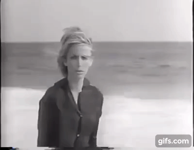 En el filme, encarna a 'Claudia', una joven que tiene deseos incestuosos por su hermano.