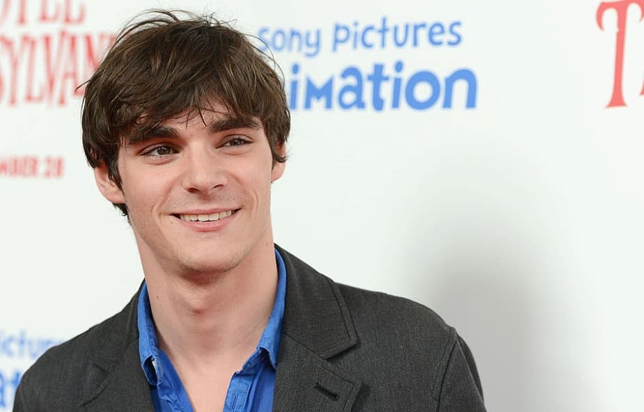 J R Mitte