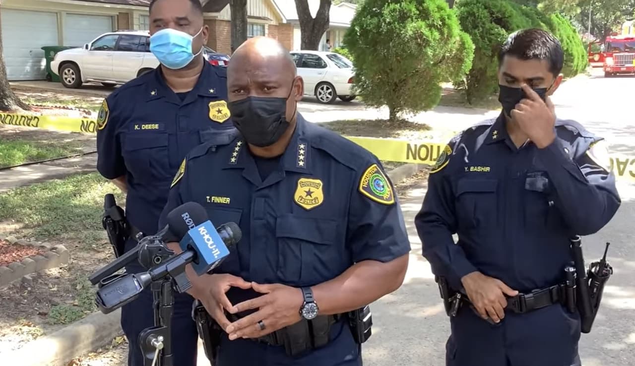 "Es importante que las personas sepan que el Departamento de Policía va a investigar quién fue y va haber consecuencias", advirtió Finner.