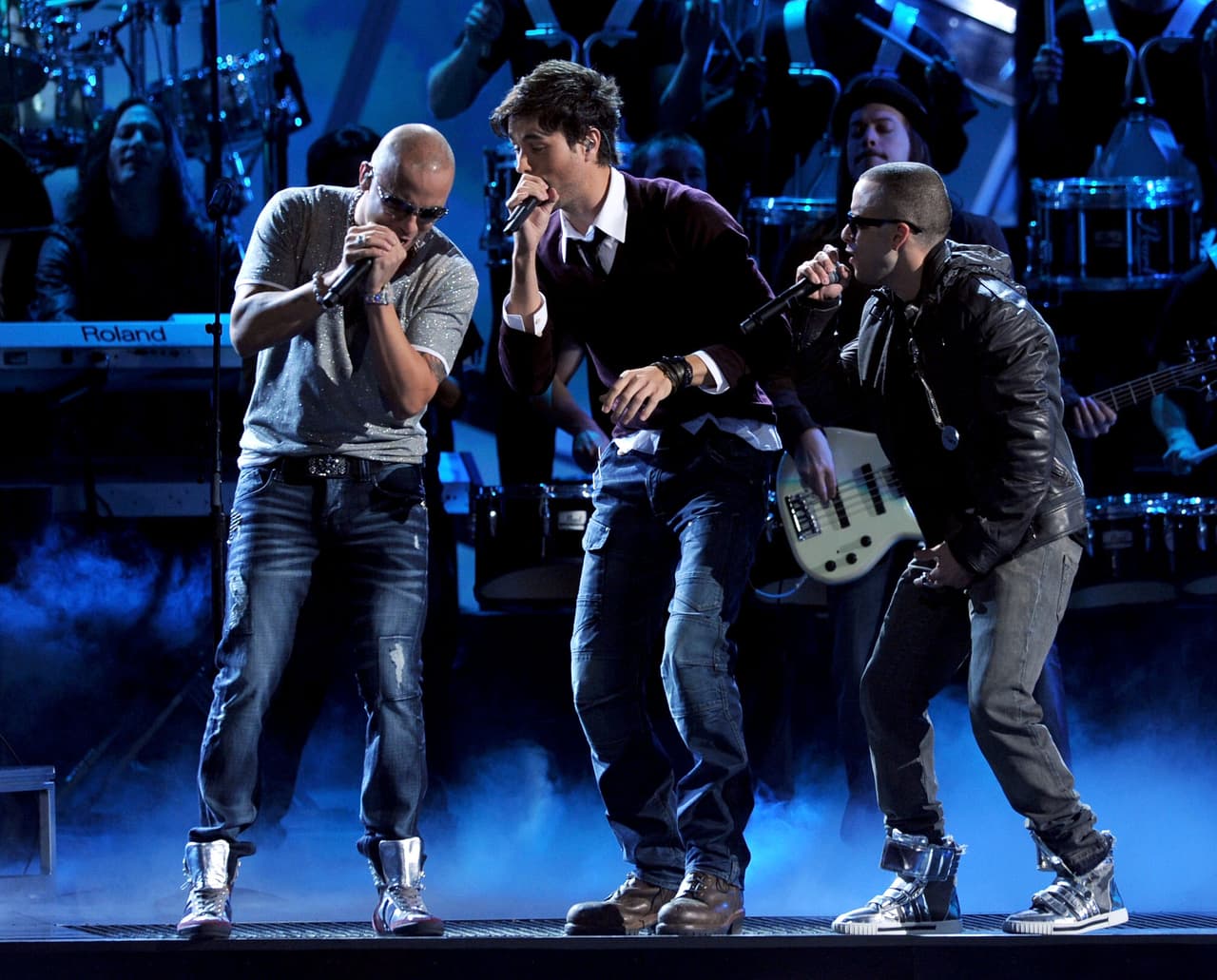 Enriquer Iglesias con Wisin y Yandel