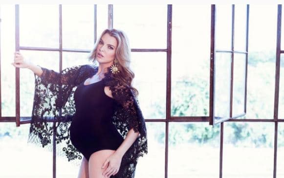 El 10 de agosto, Julián Gil interpuso un recurso para reducir la pensión que un juez le impuso en su momento del 20 por ciento de su sueldo, a tan sólo el 4 por ciento, informó el programa Hoy.