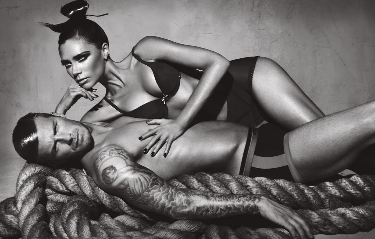 Pero no olvidemos que la primera pareja que protagonizó una de las campañas más exitosas de Armani fueron los Beckham.