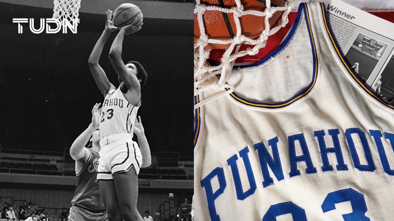 Subastan jersey de la época de Barack Obama en la prepa por 120 mil dólares