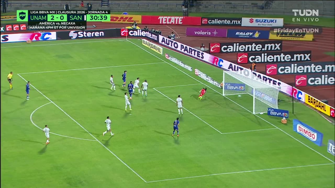 ¡GOL!  anota para Pumas UNAM. Jordán Carrillo
