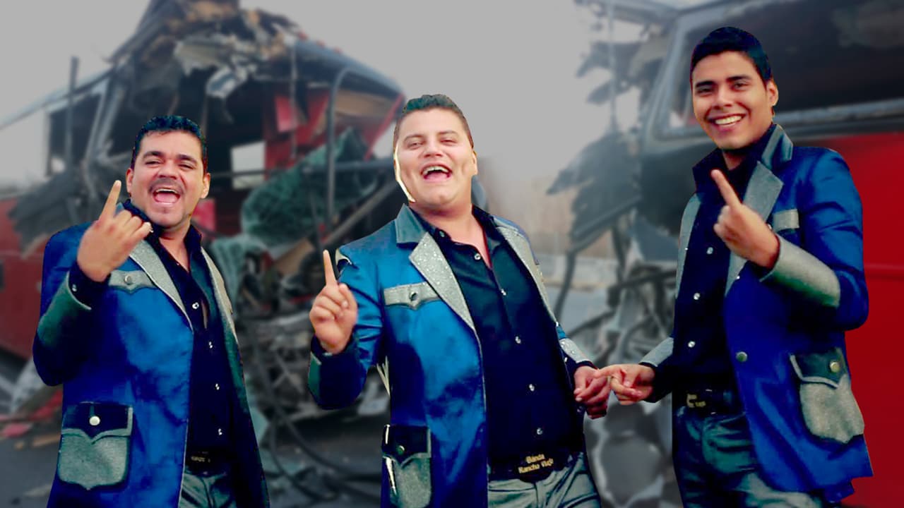 La Banda Rancho Viejo sufre aparatoso accidente: su autobús chocó contra un camión de chatarra