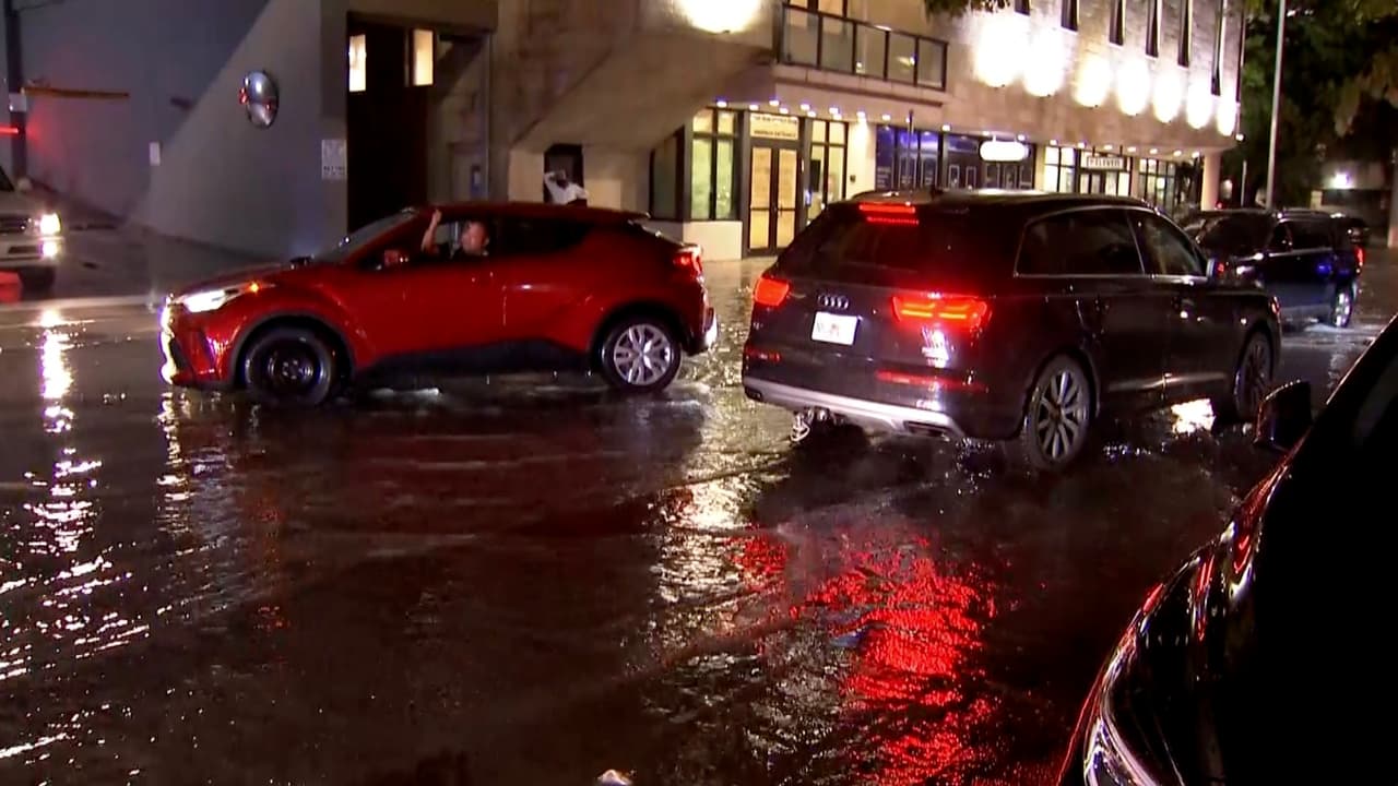 Hasta 4 pulgadas de lluvia cayeron durante la tarde y noche en Miami.