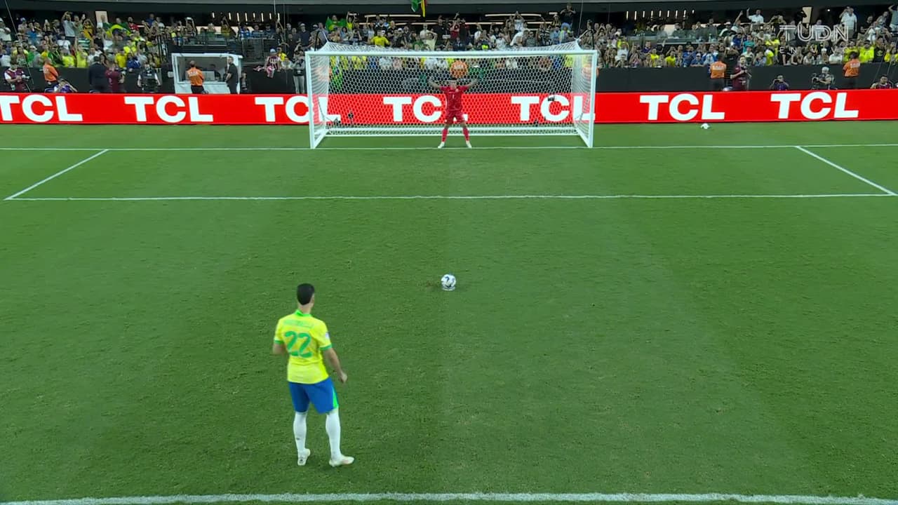 ¡GOL!  anota para Brasil. Gabriel Martinelli