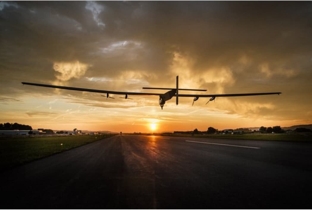 Avión solar llegará este miércoles a Egipto en escala hacia su meta final: Dubai