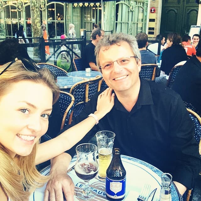 “Mi papá sí se va a Francia ahora a disfrutar del nacimiento, espero que coincida con las fechas que él va a estar allí”.