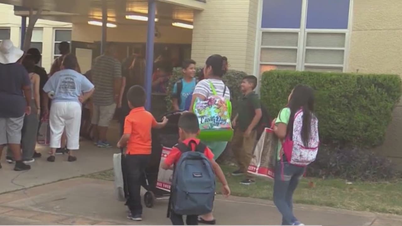 La página de finanzas WalletHub buscó determinar qué estados son los más seguros para reabrir escuelas en medio de la pandemia del coronavirus.