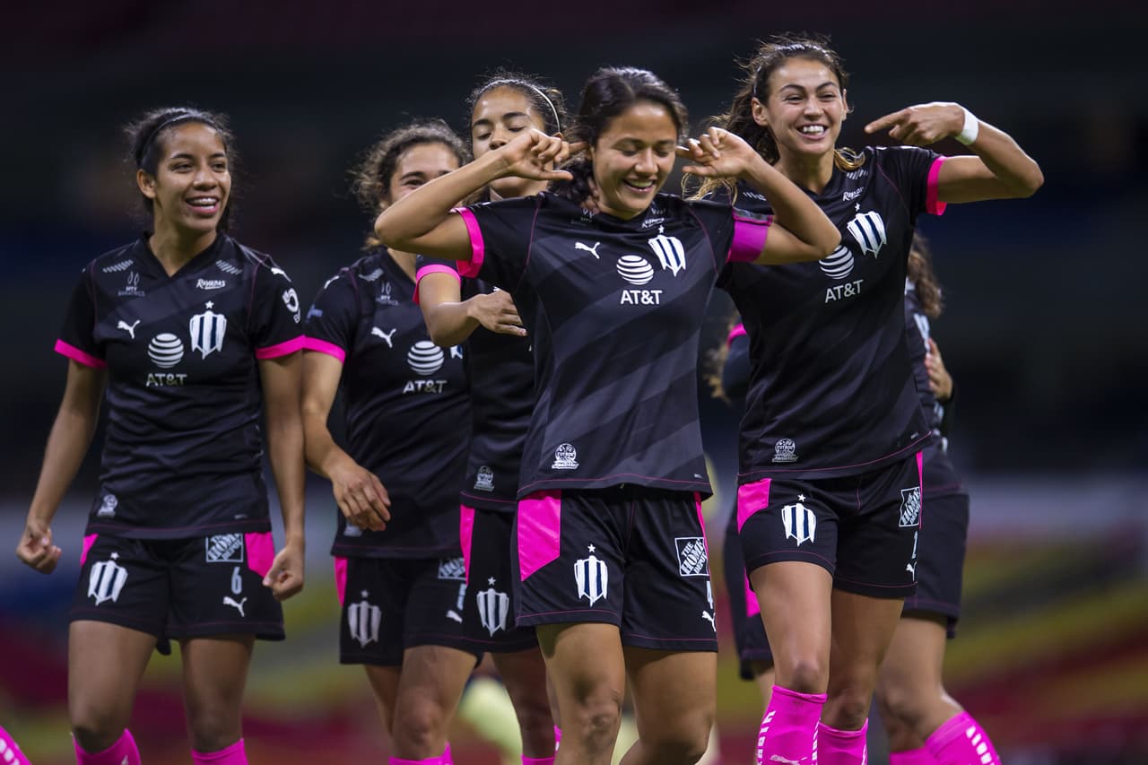 Las Rayadas vencen a las Águilas en la ida de la semifinal | El cuadro regio goleó a domicilio 1-4; Daniela Espinosa falló dos penales que pudieron meter al América al partido.