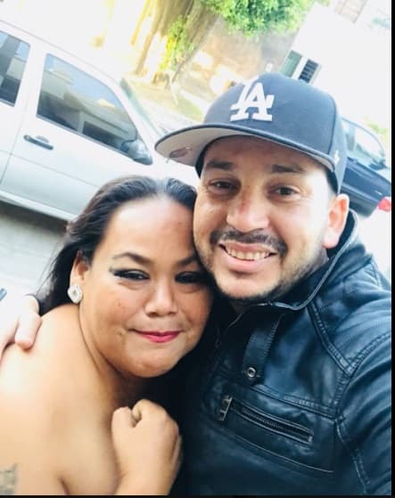 El pasado 4 de marzo Marytoña Acosta cumplió 42 años de edad y se llevó una grata sorpresa cuando el vocalista de Los Recoditos, Luis Ángel Franco, llegó a su casa para felicitarla.