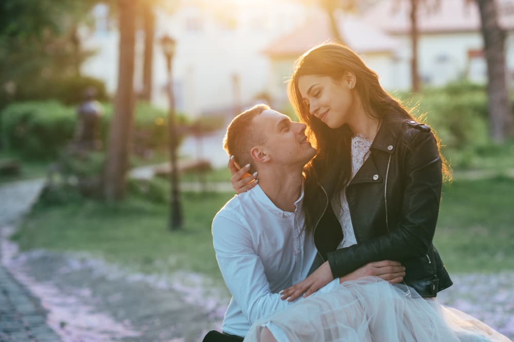 Una etapa diferente en tu vida este mes de cumpleaños. Estarás recuperando un terreno que pensaste habías perdido en el plano sentimental y en muchos casos, una vez iniciado tu ciclo de cumpleaños también comienza una etapa de formalizaciones.