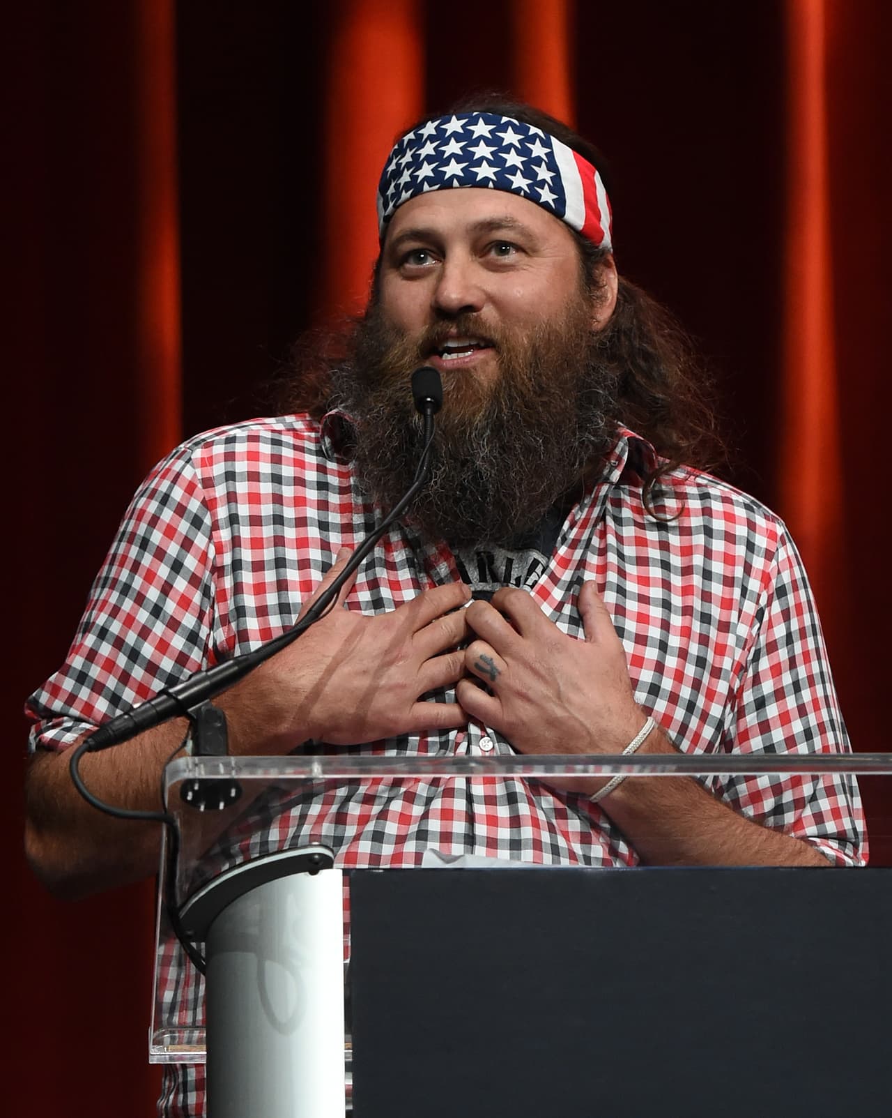 Willie dijo en un comunicado: "El sr. Trump es un líder auténtico. Representa el éxito y la fortaleza, dos atributos que este país necesita".