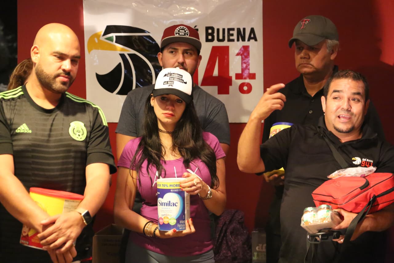 Raúl 'El Pelón', Carla Medrano y El Feo ya están en Texas y quedaron sin palabras por ver el apoyo de todos sus radioescuchas en Dallas.