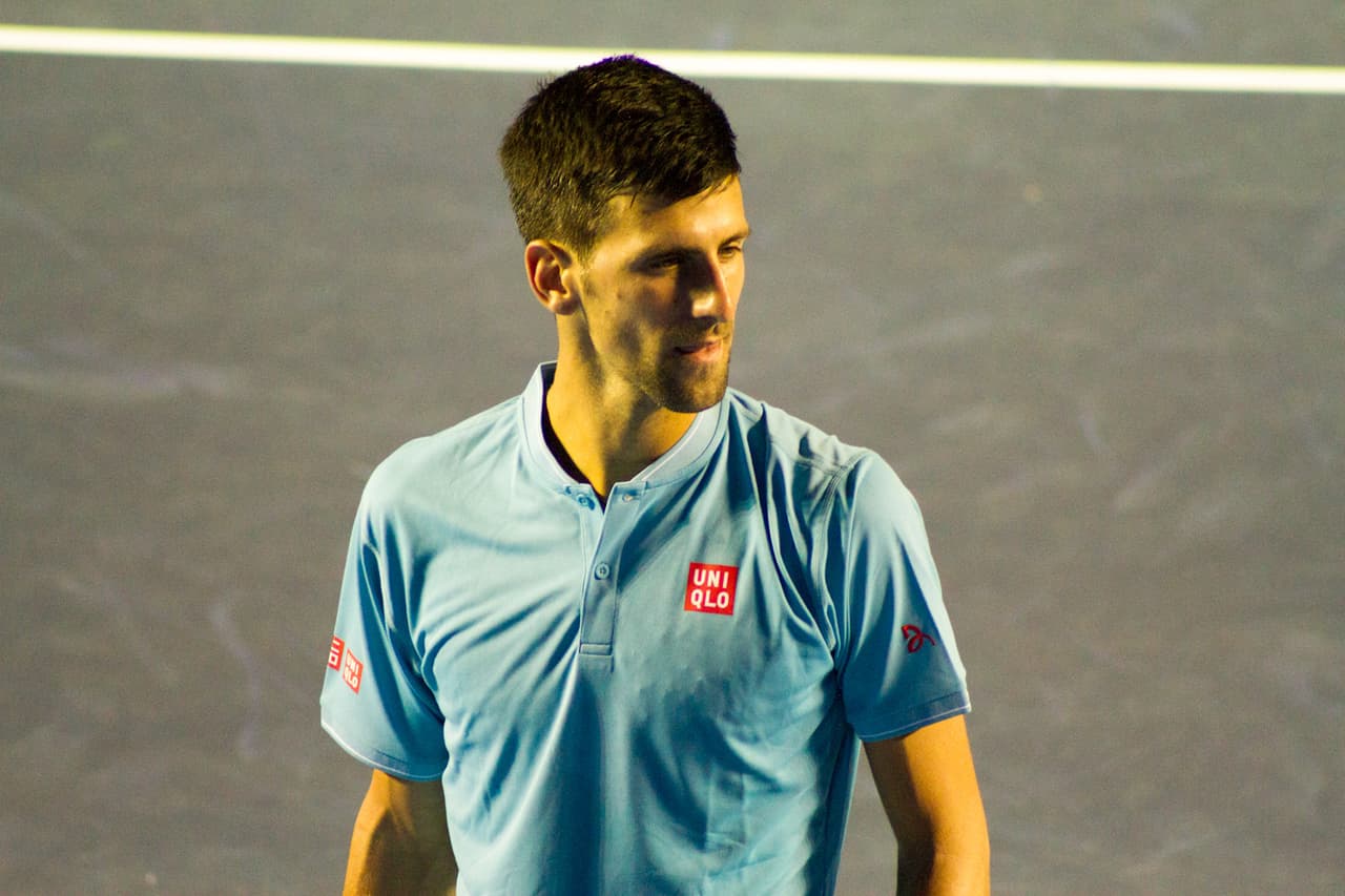 Nick Kyrgios eliminó al favorito del Abierto Mexicano, el serbio Novak Djokovic, número dos en la siembra de la ATP. El australiano dio una demostración de potencia y precisión con su saque que se tradujo en 25 aces para acceder a las Semifinales.