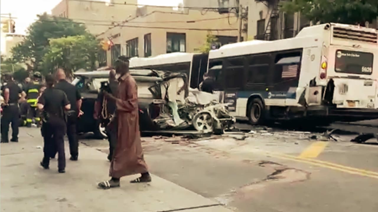Grave accidente vehicular deja siete hospitalizados; camión de MTA involucrado