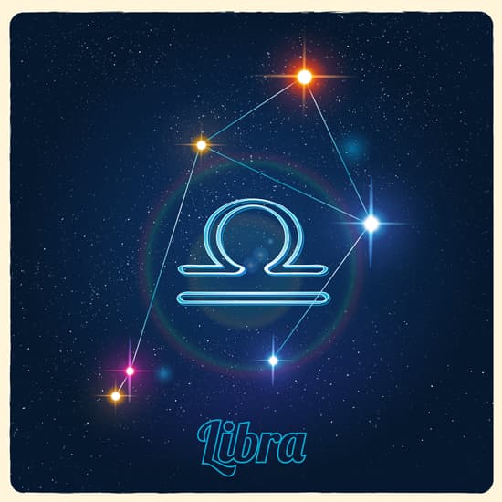 <b>Los atributos astrológicos de Libra son los siguientes:</b>
<br>
<b>Astro regente:</b> el planeta Venus, planeta del amor, la sociabilidad, la estética, la belleza, que también rige al signo de Tauro.
<br>
<b>Elemento:</b> aire.
<br>
<br>