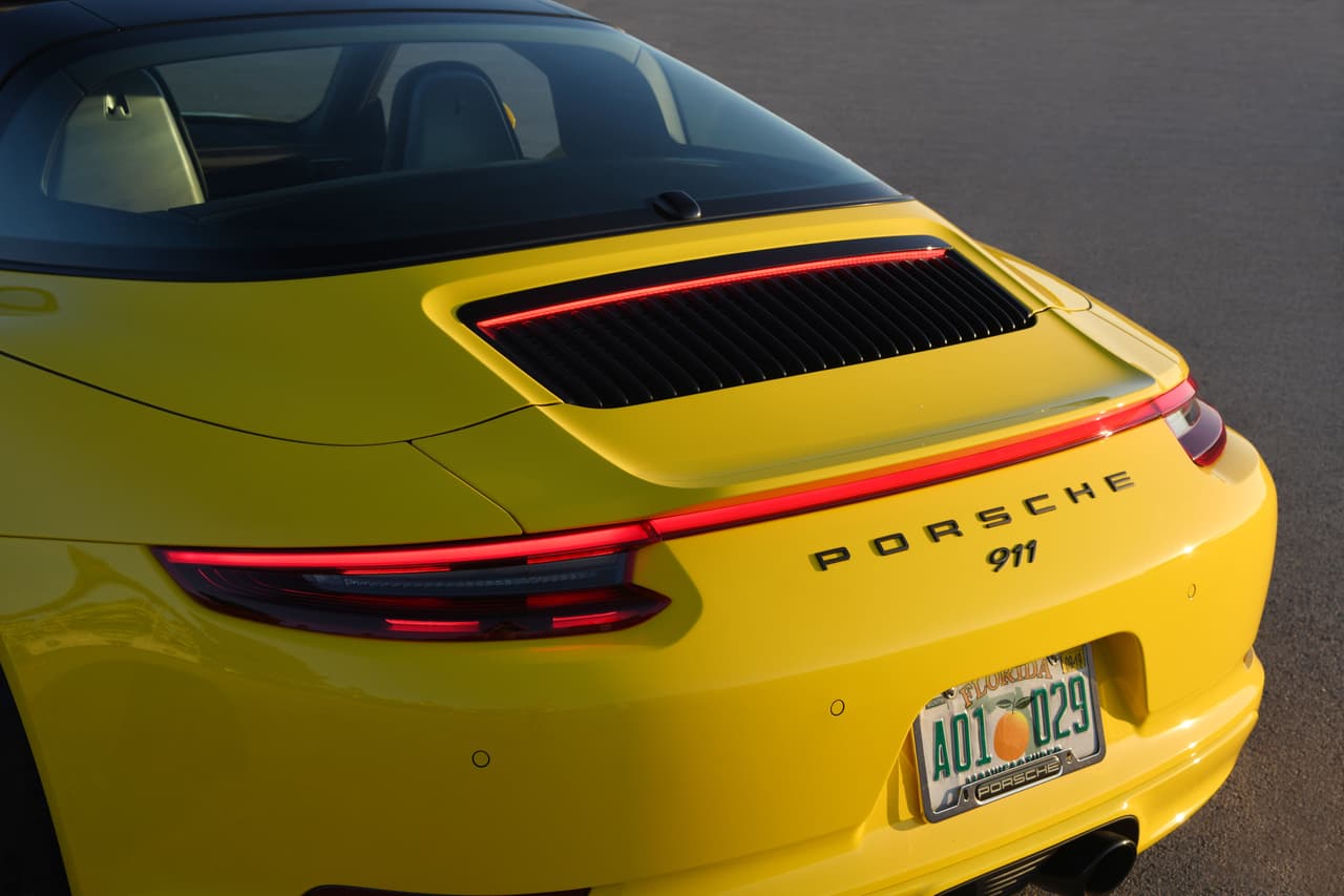 El resto de los aspectos de la conducción son típicos Porsche 911.