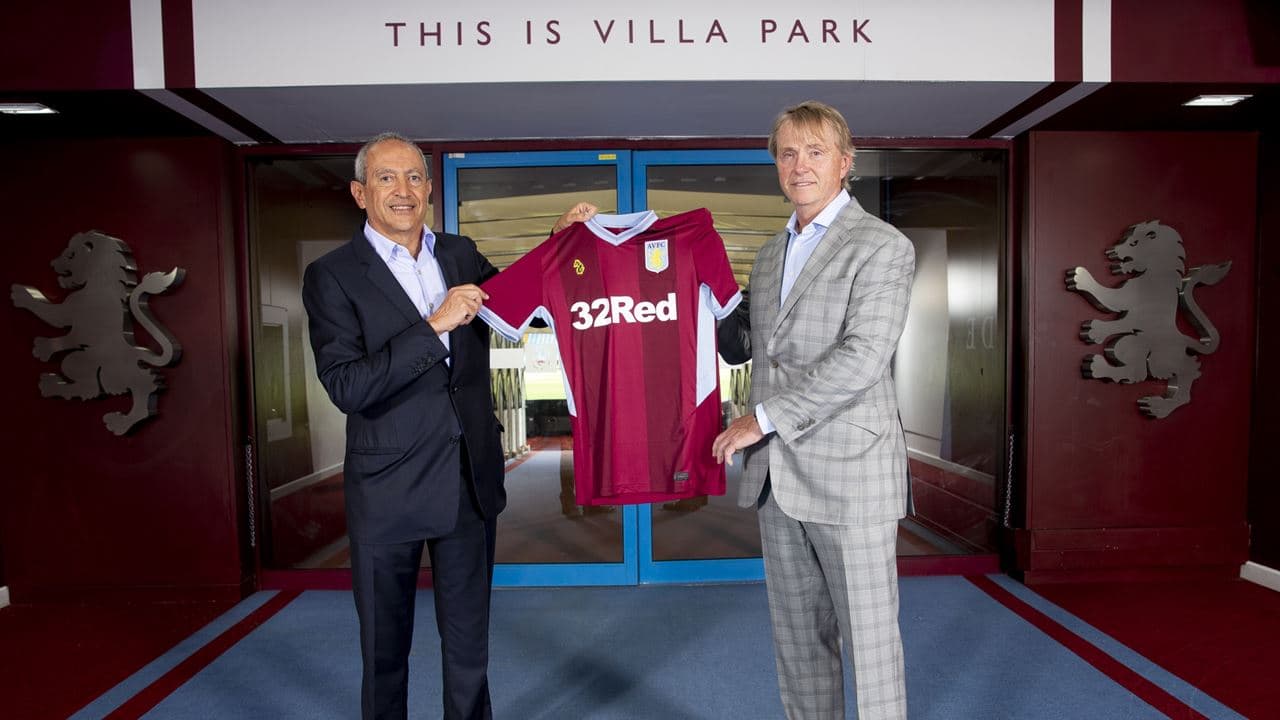 <b>Nassef Sawiris – Aston Villa</b>
<br>Sawiris es egipcio y amasó su fortuna en la industria de la construcción y es uno de los africanos más ricos. Tomó al equipo en 2018. Su valor es de $5.8 billones de dólares.