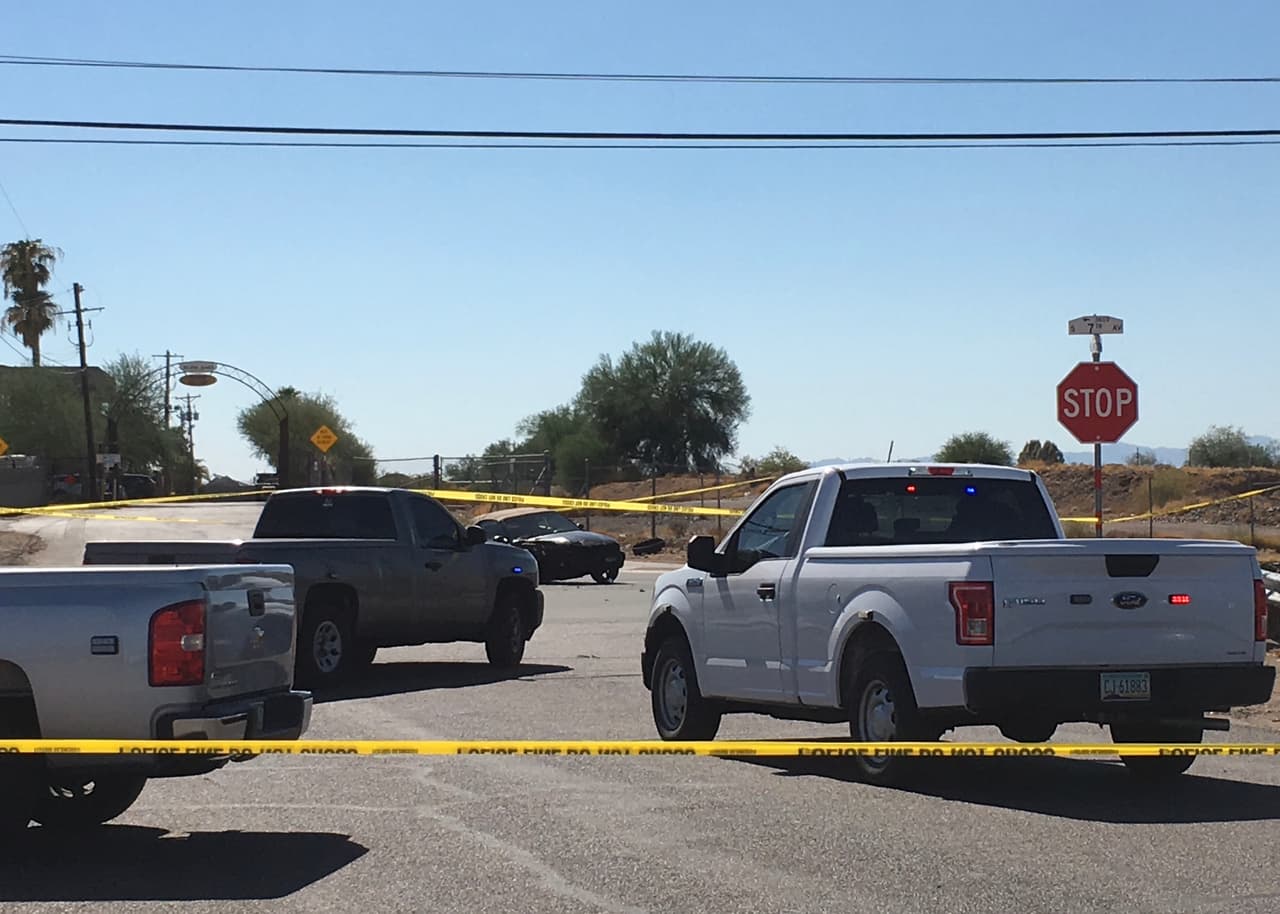 Accidente vehicular cobra la vida de una persona y obliga el cierre de una intersección de Phoenix