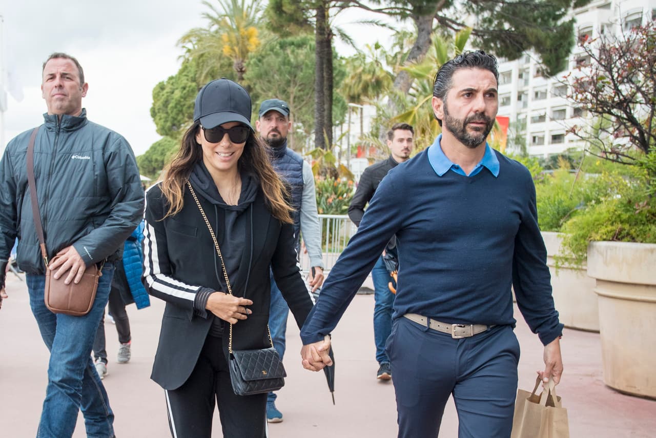 En diciembre de 2015, Bastón le pidió matrimonio durante un viaje a Dubai. La pareja se casó en mayo de 2016, en el jardín de su casa en Valle de Bravo ante 80 invitados, entre los que estuvieron Ricky Martin, David y Victoria Beckham, Melanie Griffith, Mario Lopez y Jaime Camil.