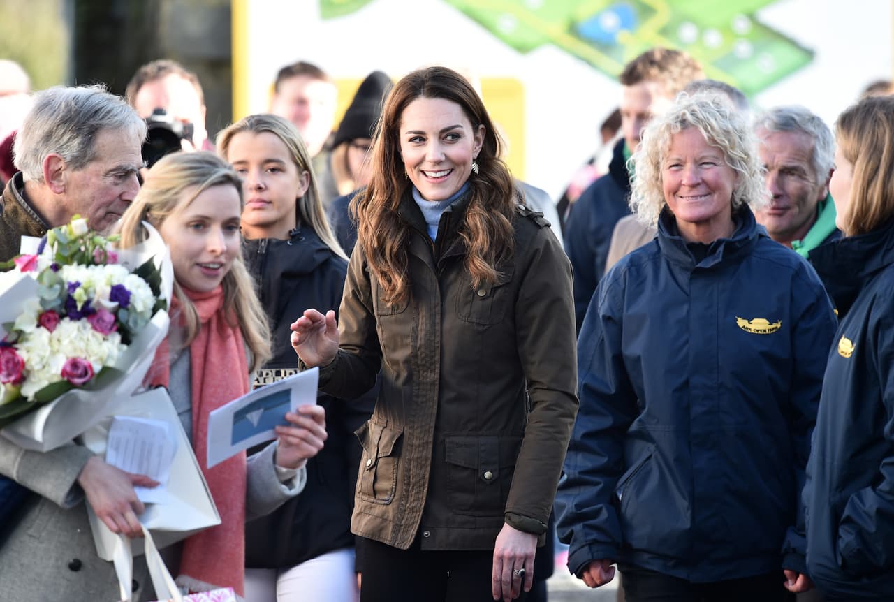 En esta ocasión no la acompañó ni el duque de Cambridge ni el príncipe de Gales o la duquesa de Cornualles.