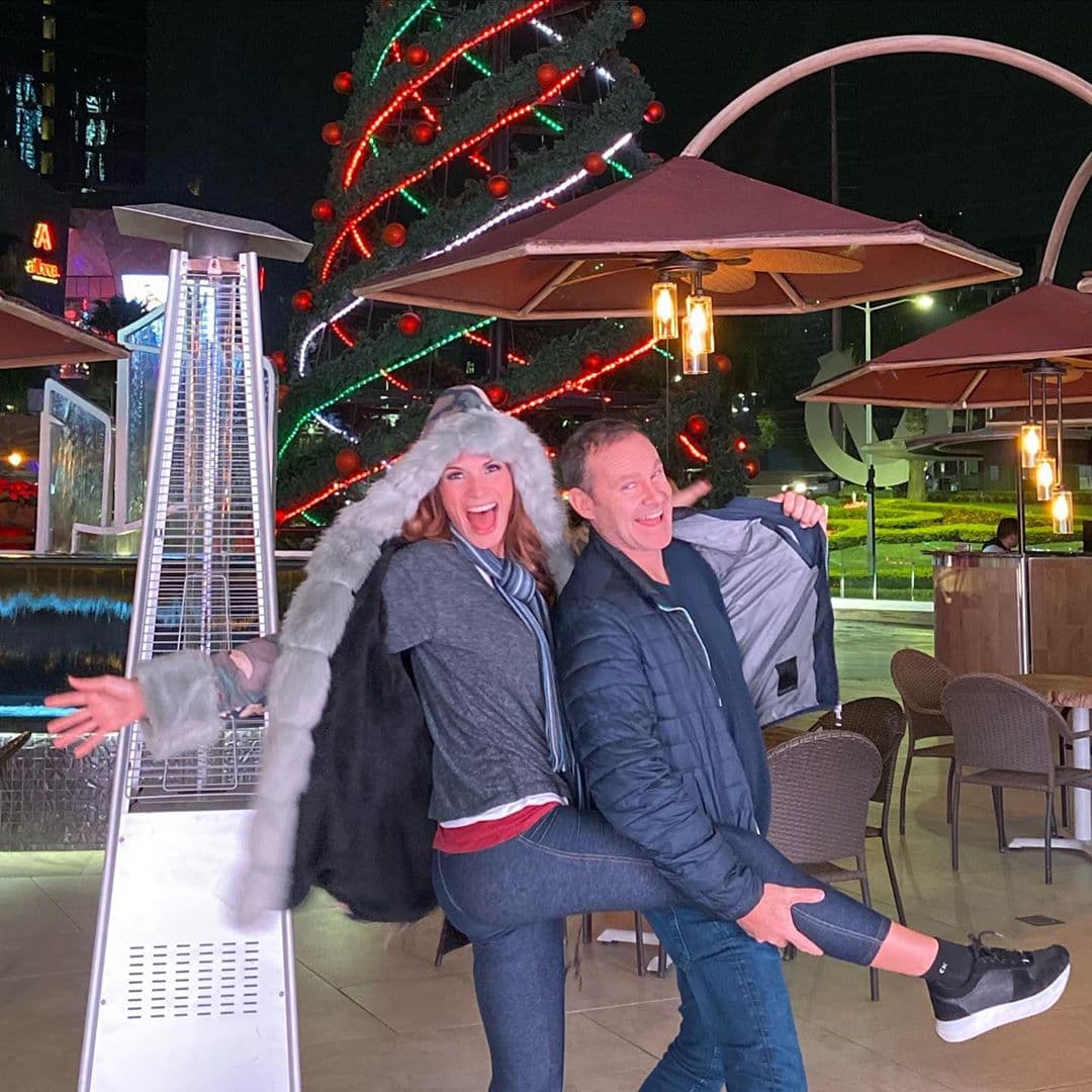 El obsequio más relevante para Alan Tacher y su esposa Cristy Bernal fue el amor. Durante los doce meses pasaron increíbles aventuras, entre ellas su viaje como novios a Madrid y las vacaciones en las playas de México en familia.