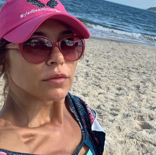 Asimismo, Lorena aprovechó su publicación para invitar a sus seguidores a realizarse un chequeo médico. "[...] Revisen su salud, cuídense mucho. Revisen sus hábitos y relaciones, siempre es un buen día para decidirnos a sanar adentro y salir de la zona de confort para renacer desde la salud y el amor [...]", puntualizó.