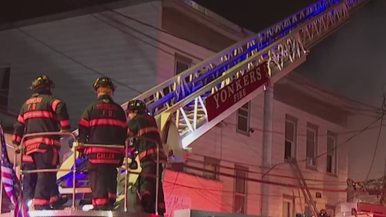 Comunidad en Yonkers, se unen tras incendio que dejó a 37 personas sin hogar el viernes pasado