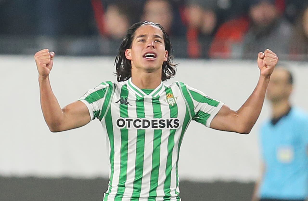 Jonathan dos Santos: "Diego Lainez puede ser uno de los mejores del mundo"