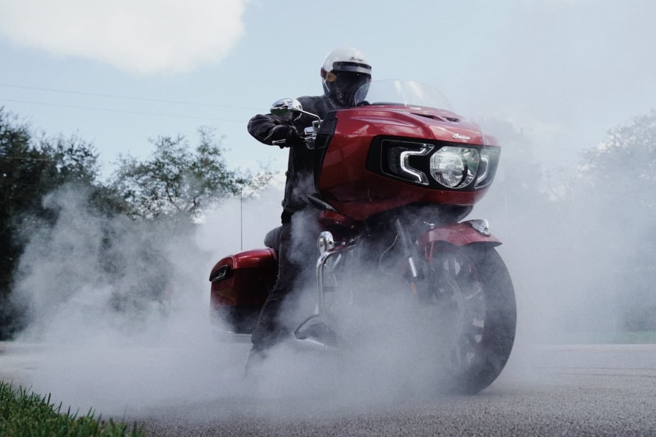 La Indian Challenger es otro modelo de Indian para el segmento de las ‘baggers’. Diseñadas para viajes largos ofrecen no solo durabilidad, pero comodidad y desempeño.