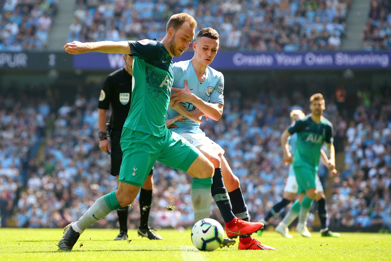 Aunque en cancha estuvieron jugadores como Christian Erkisen, los Spurs no pudieron hacerle frente a su rival y terminaron perdiendo con el líder.