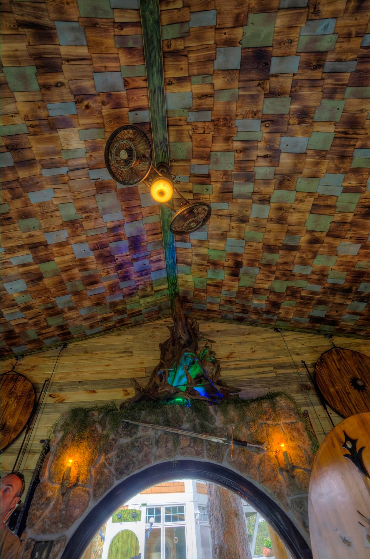 ¡Tendrás todas las comodidades y lo mejor de todo es que no tendrás que escapar de brujos u orcos!