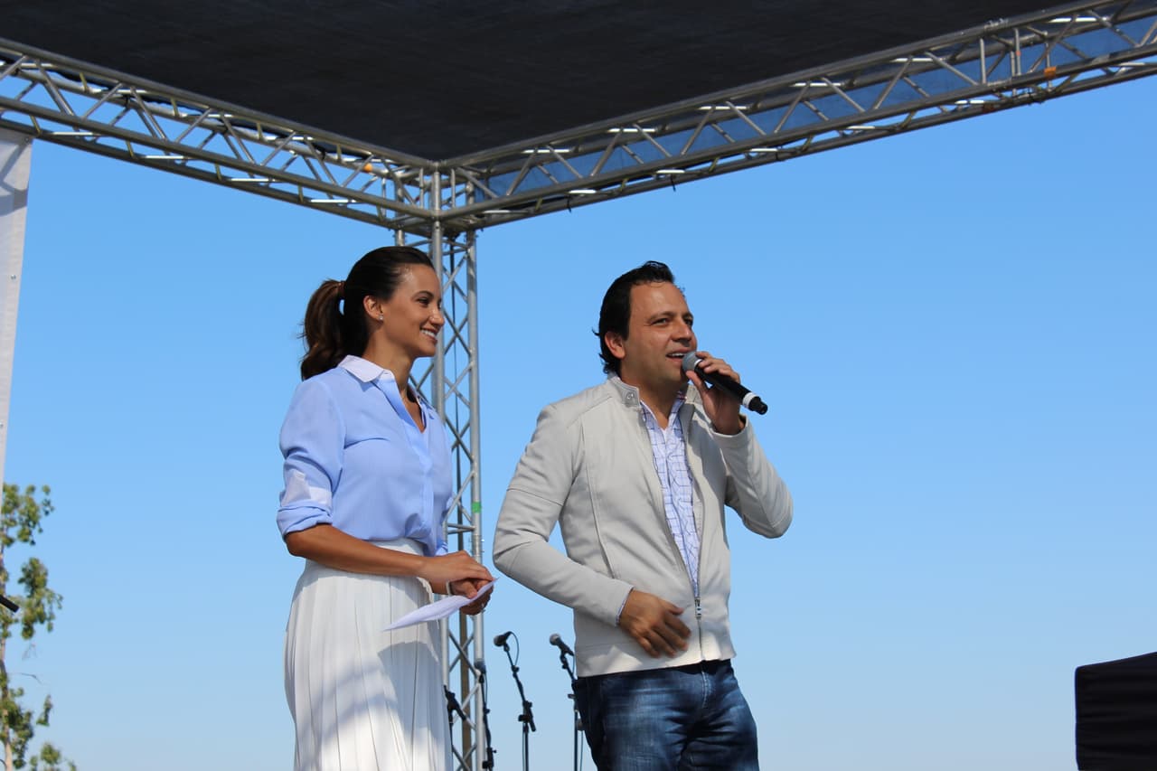 Miles se dieron cita en la séptima edición de la Feria de Educación que se festejó en Cal State Dominguez Hills. Te compartimos fotos de la concurrida celebración escolar.