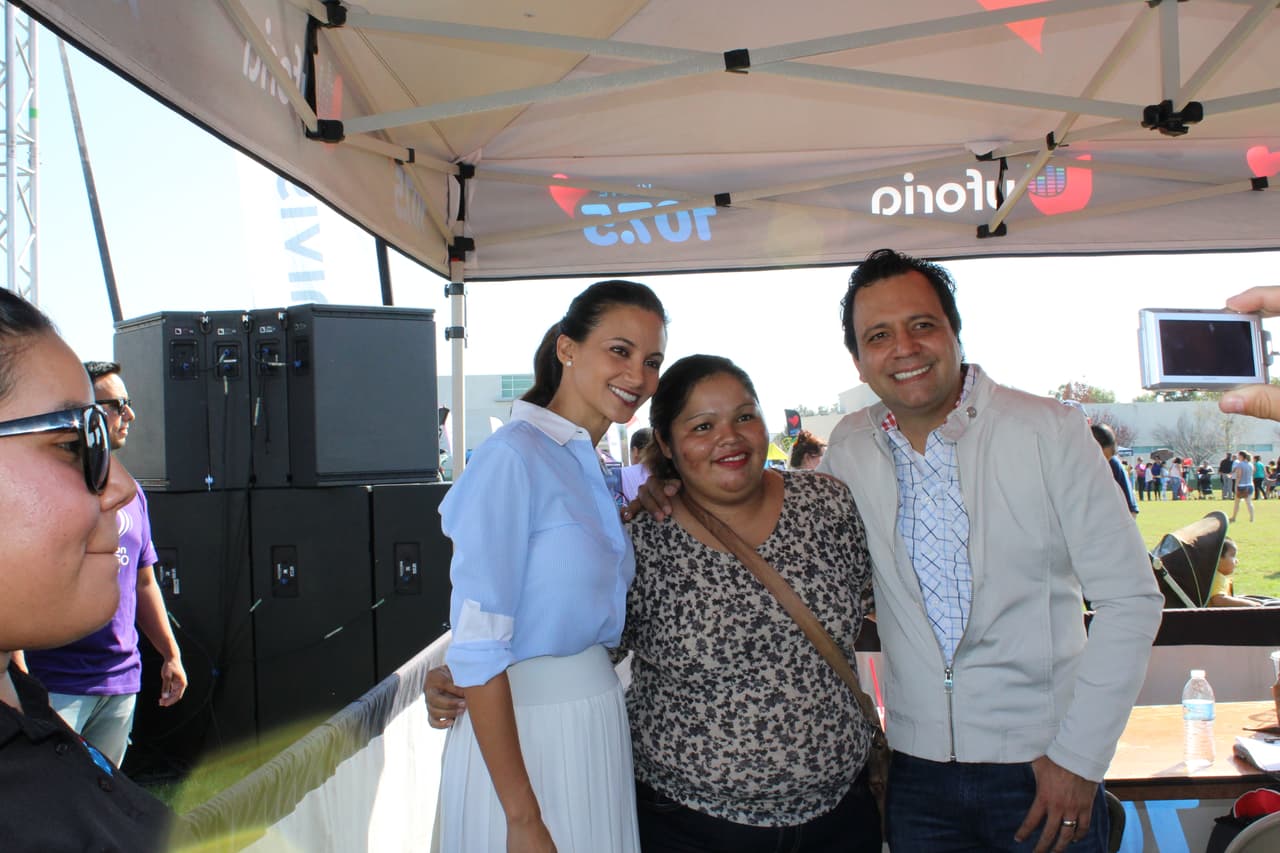 Miles se dieron cita en la séptima edición de la Feria de Educación que se festejó en Cal State Dominguez Hills. Te compartimos fotos de la concurrida celebración escolar.