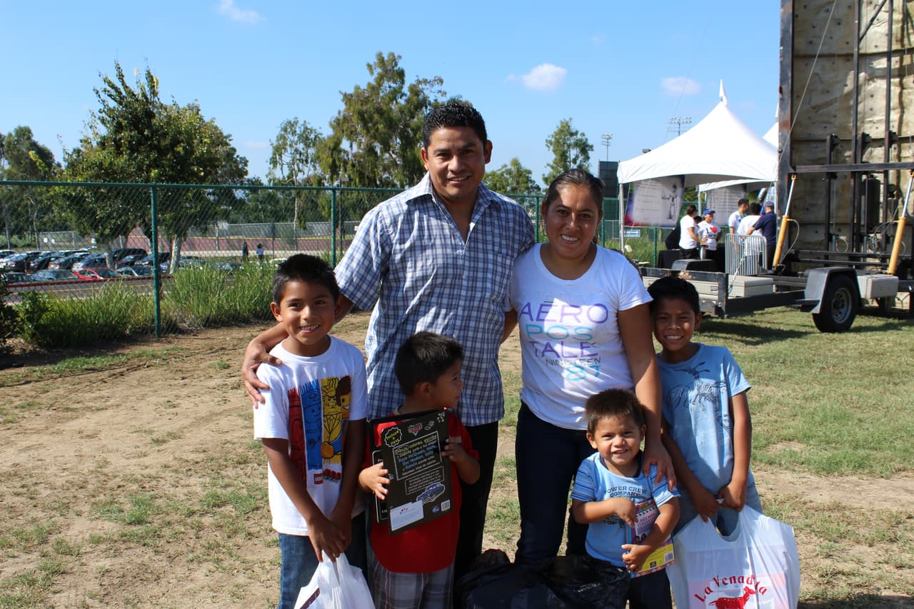 Miles se dieron cita en la séptima edición de la Feria de Educación que se festejó en Cal State Dominguez Hills. Te compartimos fotos de la concurrida celebración escolar.