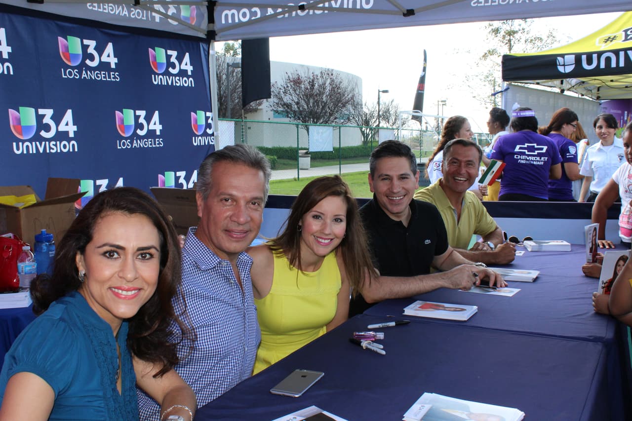 Miles se dieron cita en la séptima edición de la Feria de Educación que se festejó en Cal State Dominguez Hills. Te compartimos fotos de la concurrida celebración escolar.