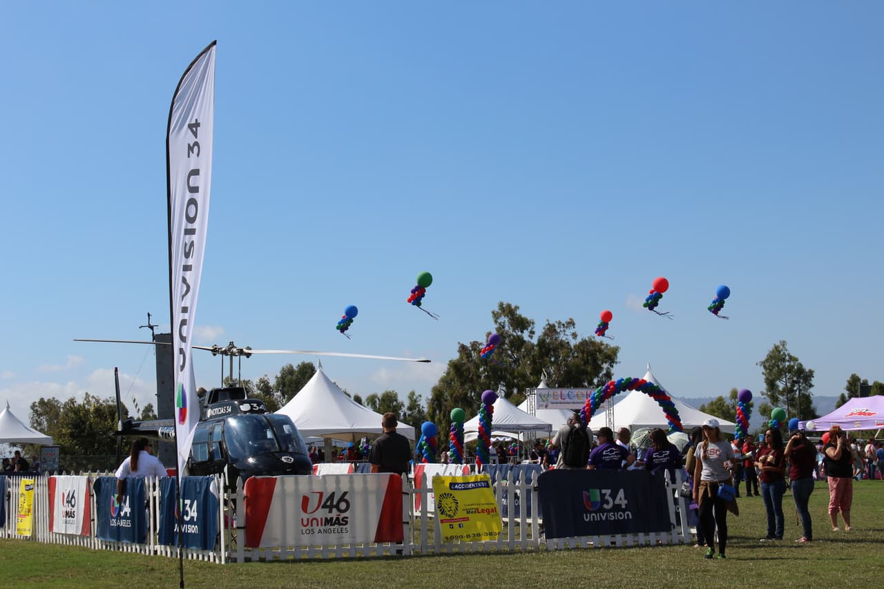 Miles se dieron cita en la séptima edición de la Feria de Educación que se festejó en Cal State Dominguez Hills. Te compartimos fotos de la concurrida celebración escolar.