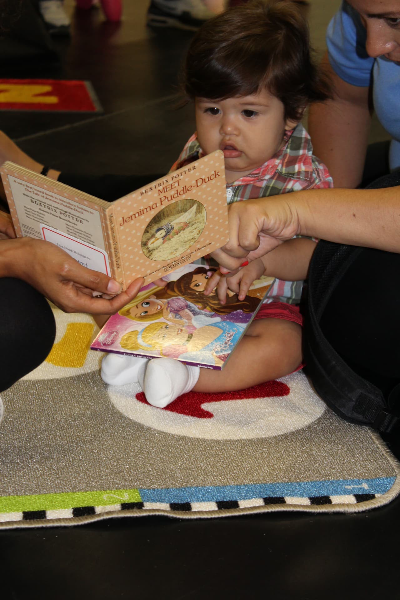 Miles se dieron cita en la séptima edición de la Feria de Educación que se festejó en Cal State Dominguez Hills. Te compartimos fotos de la concurrida celebración escolar.