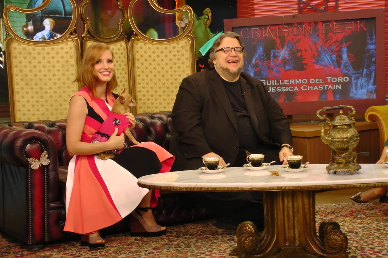 Guillermo del Toro bromeó al asegurar que lo único que le asusta a él es la política.